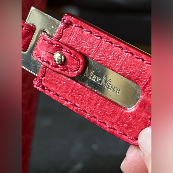 Max Mara Embossed Red Leather Bucket Bag - Picture 5 of 13